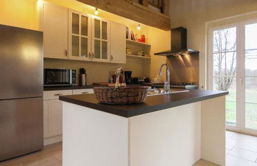 Beautifully located country house with heated pool - Foto 9