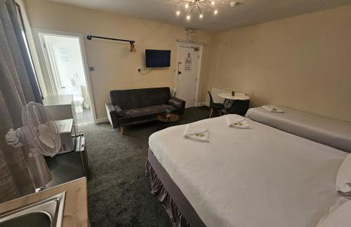 The Green Light House Studio 24 - Free Private Parking - Foto 50