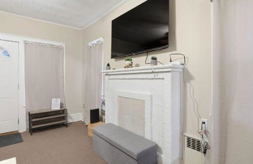 Cozy Matewan Trail Stay home - Photo 9