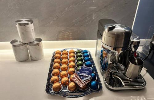 Luxury 2BR- Sleeps 5- Westfield Apartment- 3 min to station- Perfect for Families Shopping - Foto 4