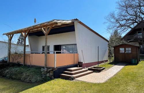 Gemütlicher Bungalow an der Mecklenburgischen Seenplatte - Foto 1