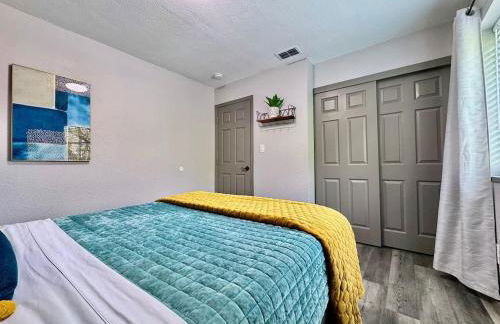 Central Midtown Apt-Secure Parking-Walk to Target - Foto 5