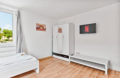 GÜNSTIGE Wohnung für Monteure in Merklingen, WiFi, Smart TV, Parkplatz - Foto 6