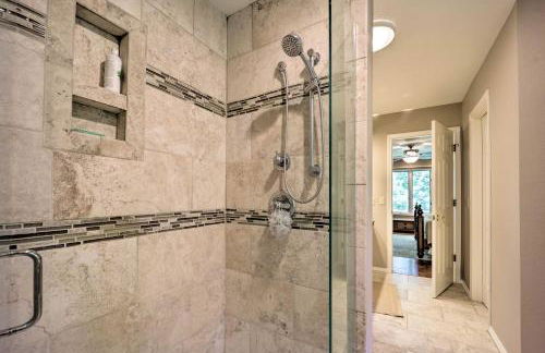 Lakefront Getaway with Private Dock and Kayaks! - Foto 17