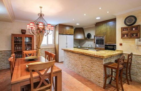 Cozy Home In Orihuela - Photo 18