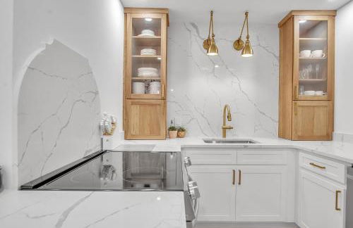 Renovated Ski In Out Condo King Bed Patio Grill - Foto 9