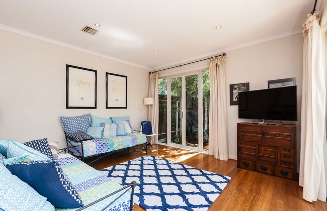 JASMINE, 2BDR Port Melbourne House - Foto 16