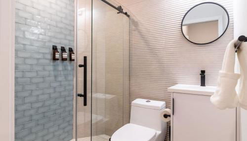 Thena Hotel - Beautiful 1 Bedroom - Foto 4, towels, Shower