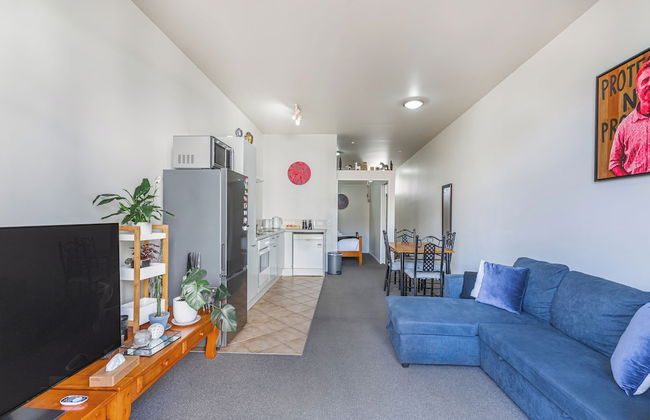 1BR Grey Lynn Haven+Parking, Balcony Zodiak Stays - Foto 8