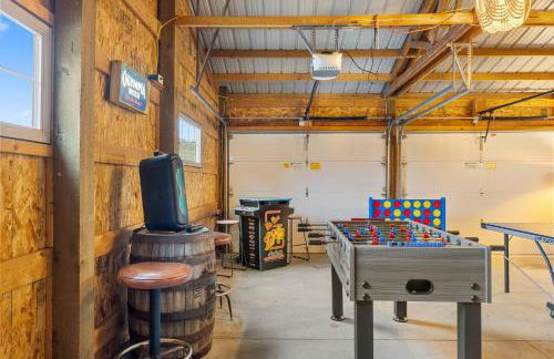 30 Miles to Yellowstone Hot Tub Game Room AC - Foto 59