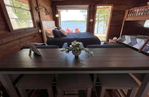 Cozy Waterfront Cabin for a Memorable Getaway on Toledo Bend Lake in Hemphill, Texas - Photo 16