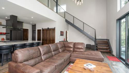 Mariposa Grove Creekside Retreat - To be featured on STAYCATION on the Destination Channel in 2026! - Foto 3