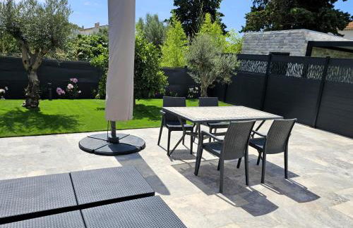 ETOILE DU BERGER Saint Aygulf 3 Villas et 4 appartements jardin individuel et piscine chauffée en saison - la mer et les plages 450 m - Foto 45