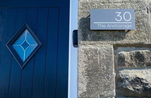 The Anchorage - sea views and beach on doorstep - Photo 23