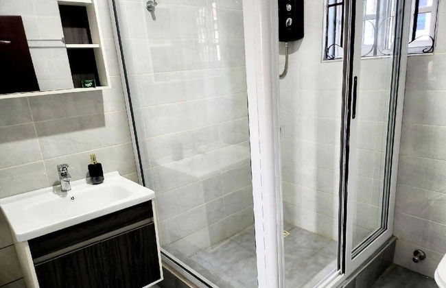 Cozy,quiet & Fantastic- Close to Highway - Parking - Foto 16