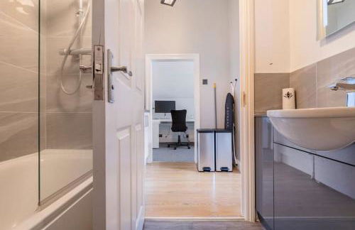 Castle Garden View - Photo 36