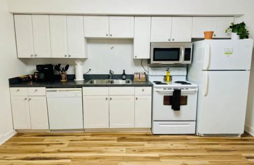 Jungle House Downtown Columbus - Modern Boutique Suites - Foto 19