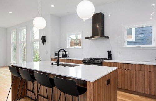 Modern Amenities Downtown - Raleigh Craftsman - Foto 3