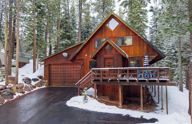 Private Deck, Fireplace, and Ski Access Near Northstar The Lazy Bear - Foto 27