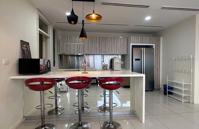 Skyline Luxe 4BR Retreat with En-suites - Foto 19