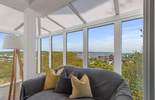 Luxury House, SeaViews, En-Suites & Private Pool - Photo 17