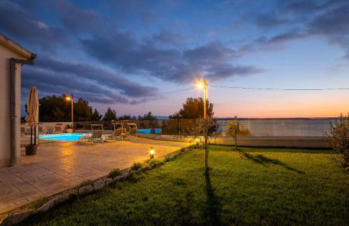 Holiday Home Zarello with Private Pool next to the Sea - Foto 18