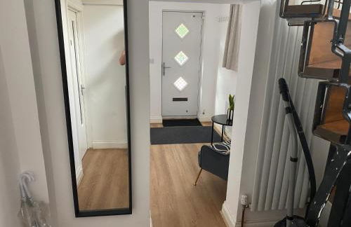 Slough - Sleeps 3 - Petfriendly - Riverside - Bay - Photo 7