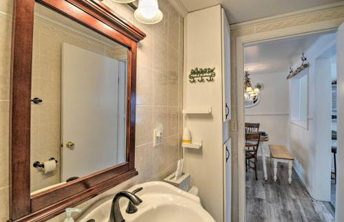 Cozy Downtown Cottage Near Beach and Pier - Foto 23