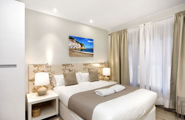 Mercedes Heritage Barcelona Apartments - Photo 44