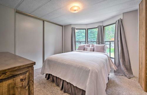 Cute Donnelly Cabin in the Woods with Fire Pit! - Photo 10