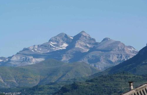 Apartamentos Puerta de Ordesa - Photo 29