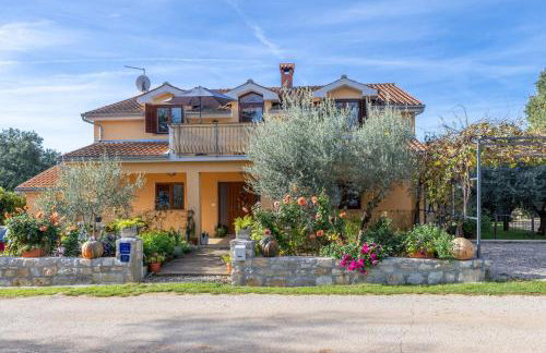 Apartment Petar in Begi - Foto 1