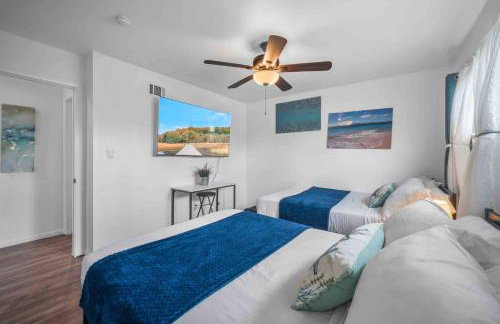 Family Retreat w/ Theater, Pool & Outdoor Dining - Foto 4