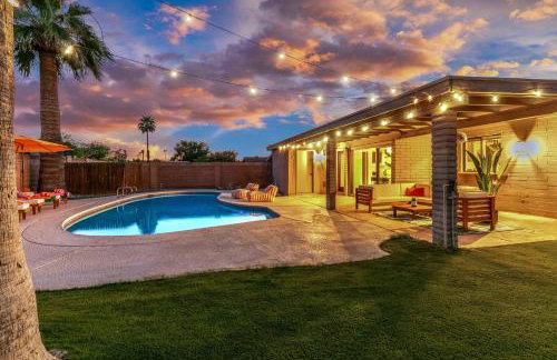 Disco Jungle with Fire Pit+Poolside TV+Yard Games - Photo 44