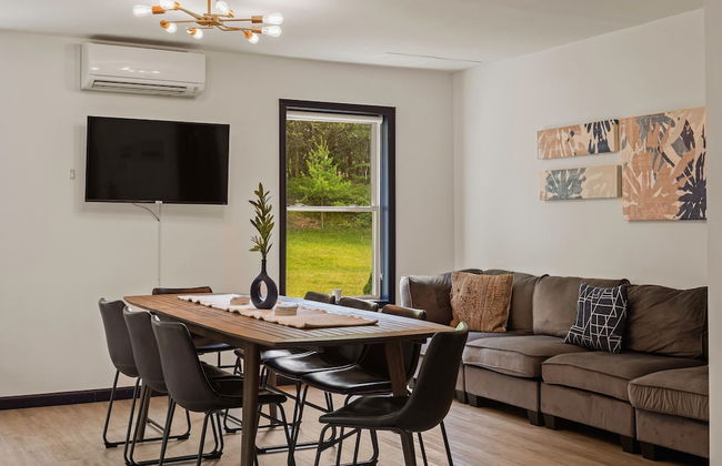 For Lake Sake by Avantstay Lakefront Hot Tub View - Photo 16