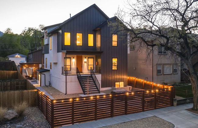 6bd3.5ba🌟downtown Modern Luxury W/hot Tub🌟 - Foto 1