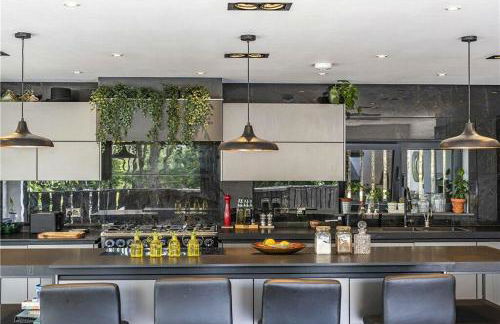 The Ridge London - Luxury Designer Villa with hot tub and sauna, Bexley borough of London - Foto 32