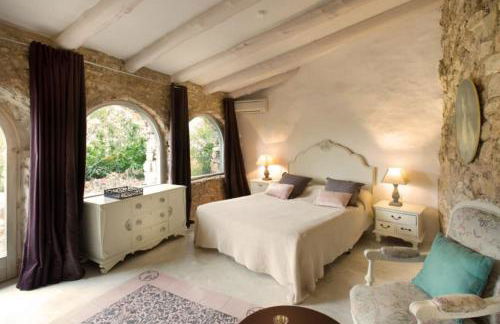 Sitges Hill Retreats-Masia Nur 22 bedrooms divided over 9 houses for max 44 guests - Foto 47