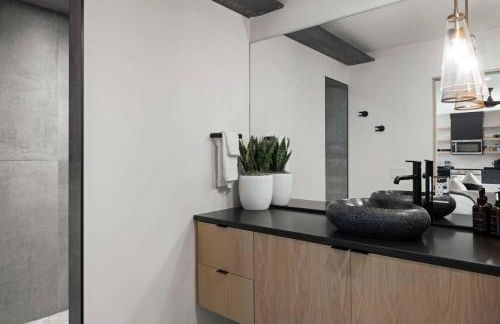 Zion Loft Unit 5 - Photo 12