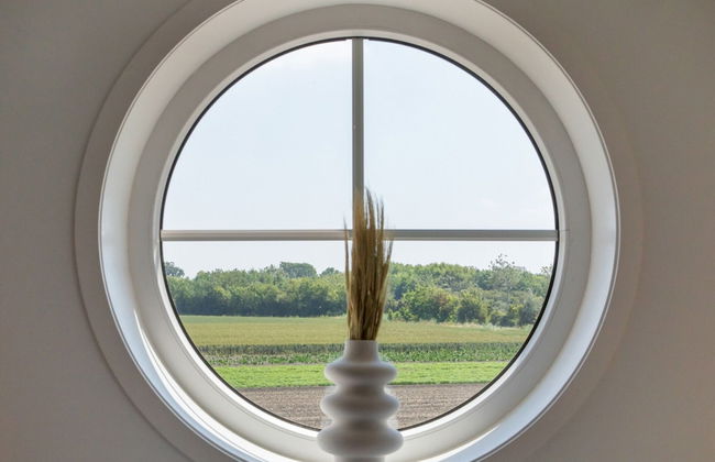 Nice Countryside Home With Garden - Photo 34