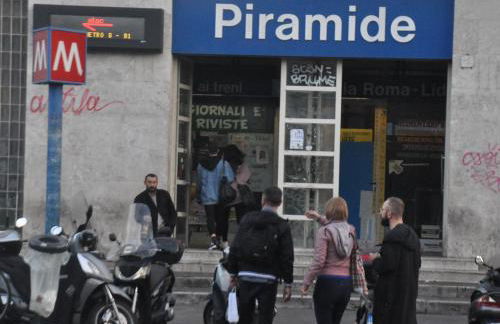 Piramide Cestia Apartment - Foto 34