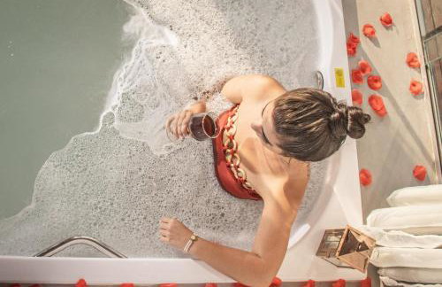 Chalé Formoso - Chalé Romântico com Hidromassagem - Foto 9