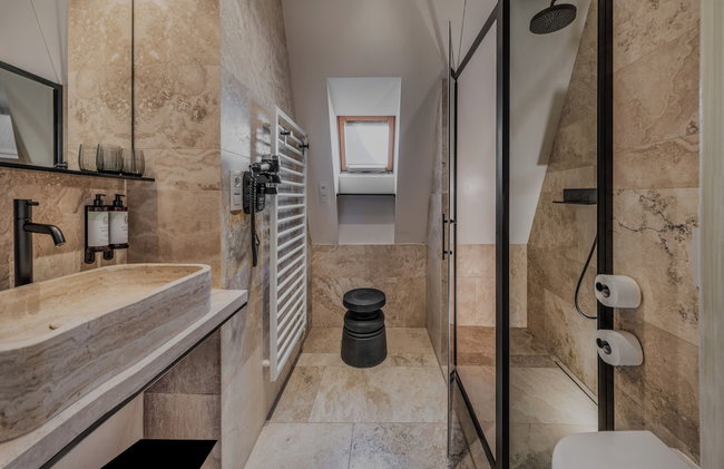 Mottl House by Adrez - Photo 41