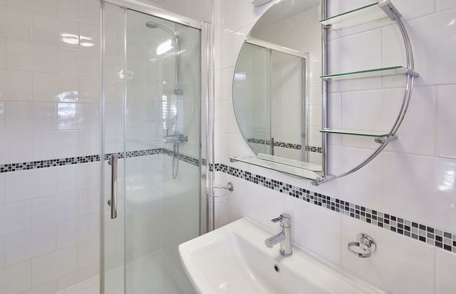 Host Stay Sea Watcher - Photo 17