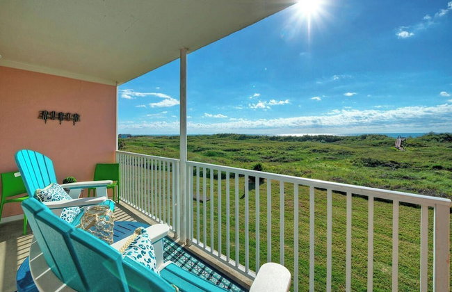 Oceanfront Condo w/ Private Balcony Pool + Tennis Bubbly Blew by Avantstay - Photo 116