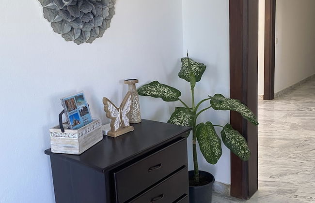 2 Minutes Walk to Beach Huge 3 bdrm Condo with Pool - Photo 40