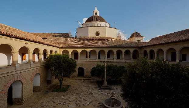 Visita guiada por el Museo Convento de Santa Teresa - Foto 4, Claustro del Convento de Santa Teresa