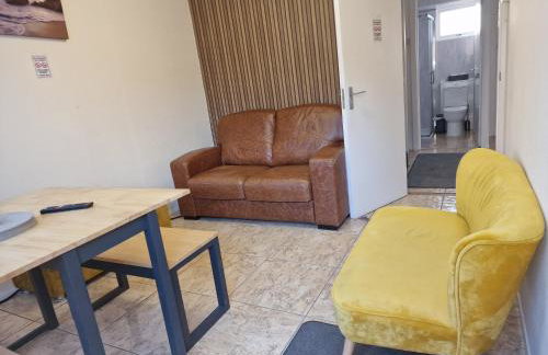 NightRest Homes 5 minutes to Luton Airport -Wifi - Free Parking -Luton - Foto 11