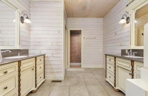 The Wagon Wheel Cabin Hot Tub Sleeps 10 Spacious - Foto 29