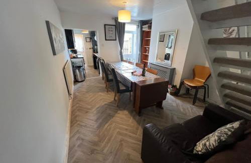 Contractors Corporate Charress House, 6 Bedrooms - Foto 12